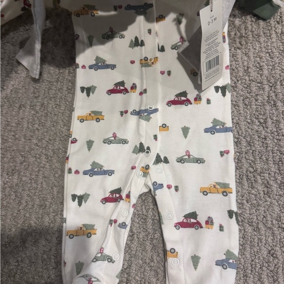 ☃️chick pea Gray and Green Christmas Baby Set - Picture 6 of 7